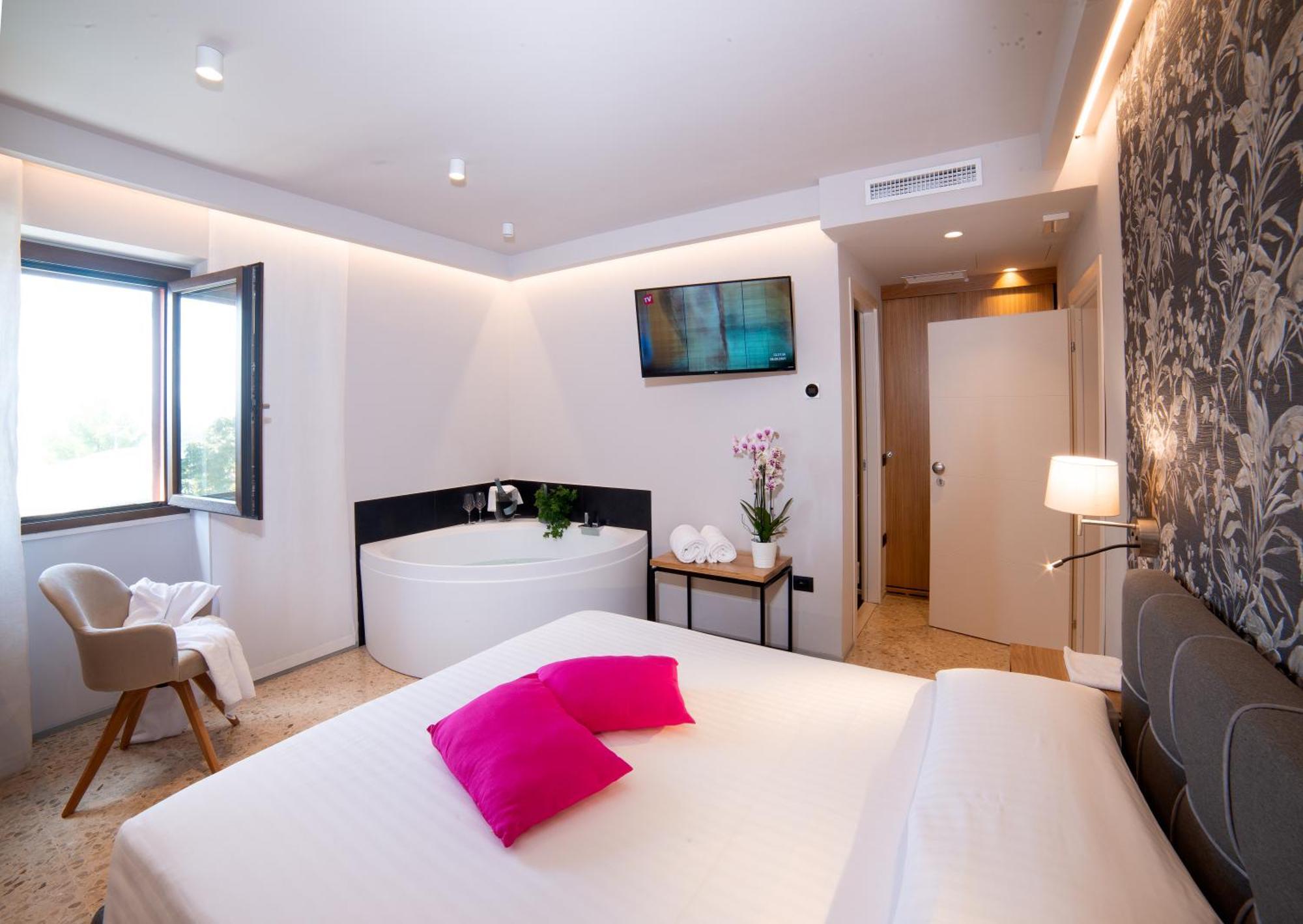 Hotel La Palomba Mondavio Екстер'єр фото