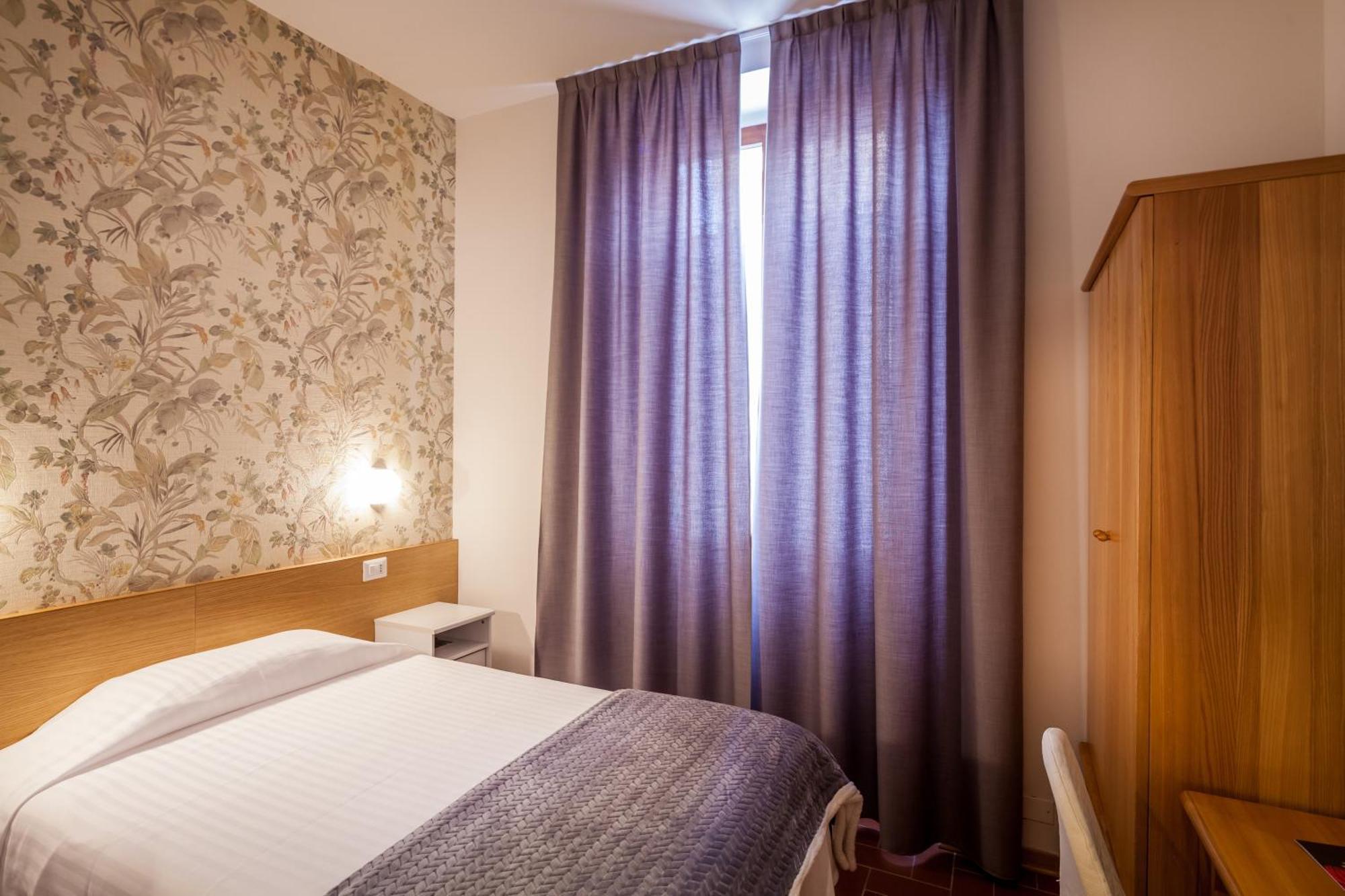 Hotel La Palomba Mondavio Екстер'єр фото